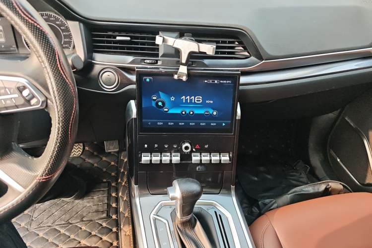 Used Haval H4 2019 Red-Label 1.5 GDIT DCT Luxury Smart Connectivity Model Audio And AC Panel