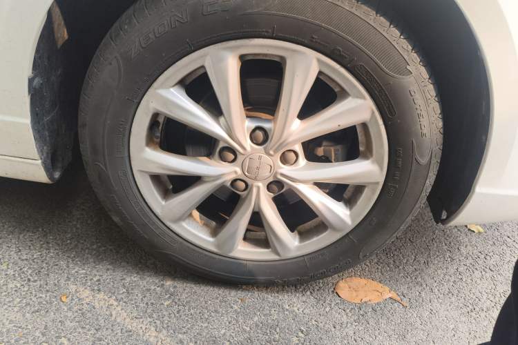 Used Roewe i5 2020 1.5L Automatic 4G Connected Linghao Edition