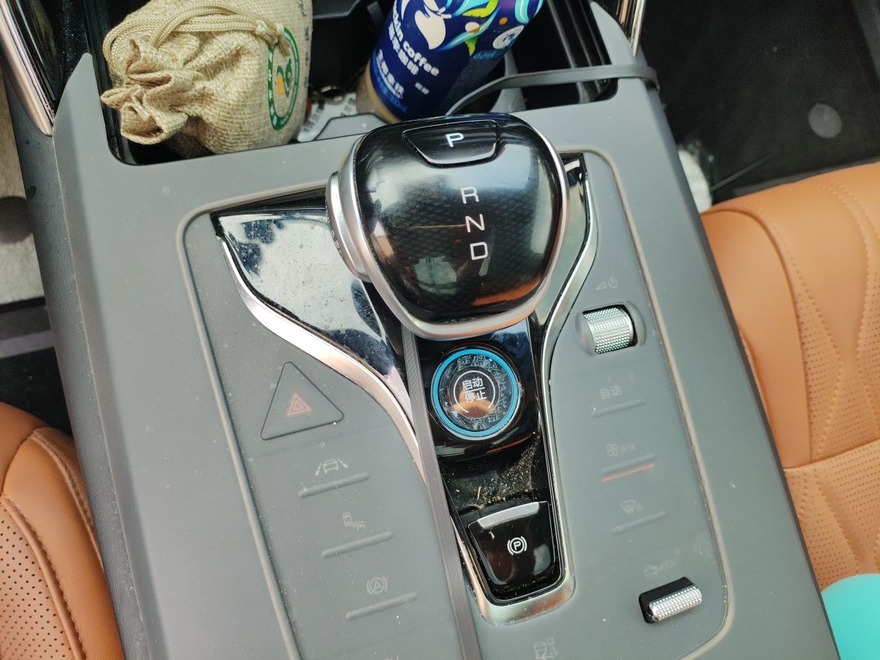 BYD Tang New Energy 2023 DM-i Champion Edition 112KM Prestige Model - Executive — снимка 14