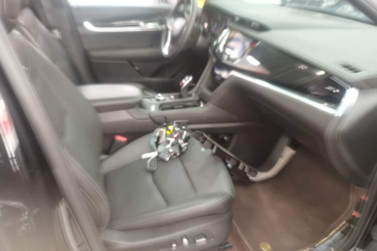 Used Cadillac XT6 2021 2.0T Six-Seater Four-Wheel-Drive Luxury Version
