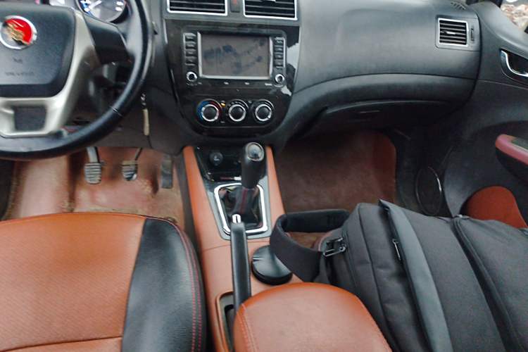 Used FORTHING Joyear X5 2015 1.6L Manual Luxury Model