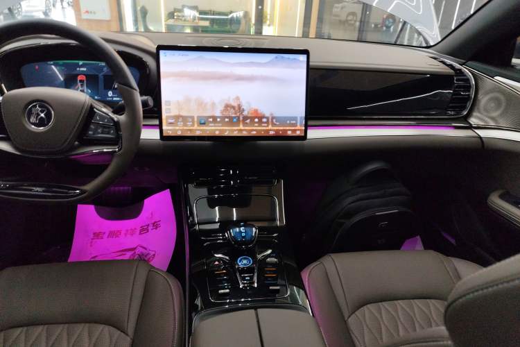 Used BYD Han 2024 EV Glory Edition 506KM Front-Wheel-Drive Premium Model Audio And AC Panel