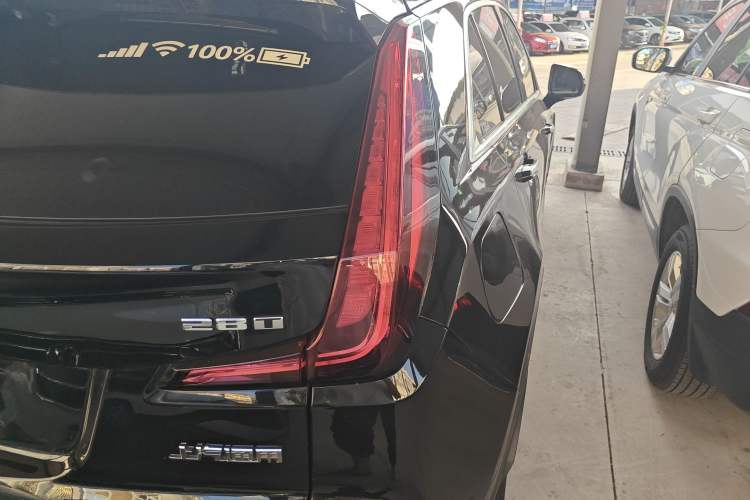 Used Cadillac XT4 2018 28T Two-Wheel Drive Tech Version