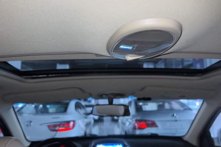 Used Buick Excelle 2013 1.5L Automatic Luxury Model Headliner