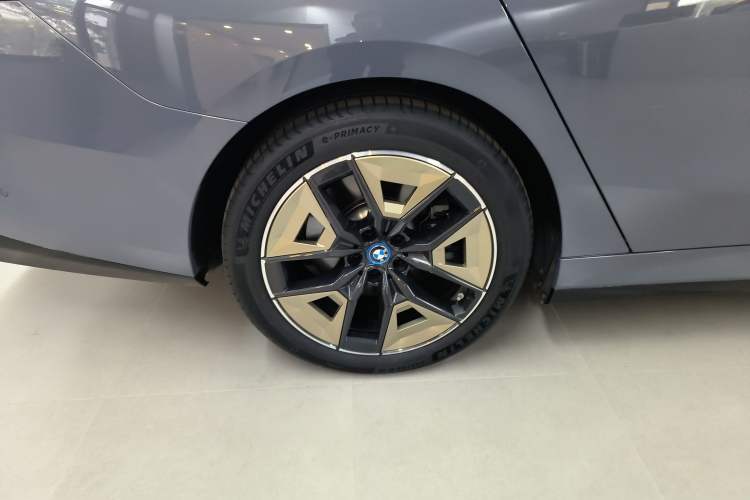 Used BMW i5 2024 eDrive 35L M Sport Package