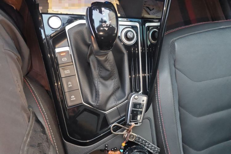 Used Volkswagen Tayron 2020 330TSI Two-Wheel Drive Luxury Smart Connectivity Version
