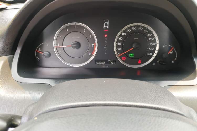 Used Honda Accord 2009 2.4L LX Odometer Close Up