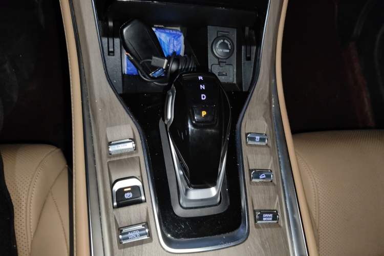 Used Landian E5 2023 1.5L DE-i 110KM Flagship 7-Seater