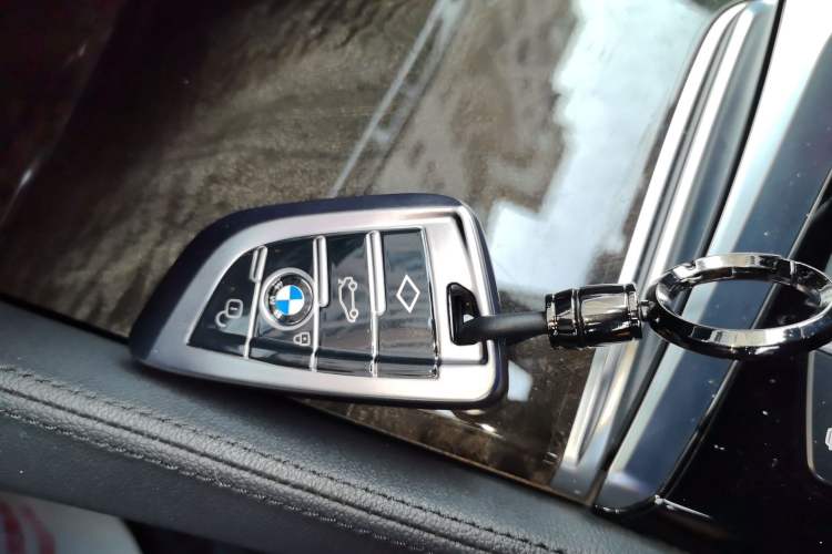 Used BMW 5 Series 2020 530Li xDrive M Sport Package Vehicle Key