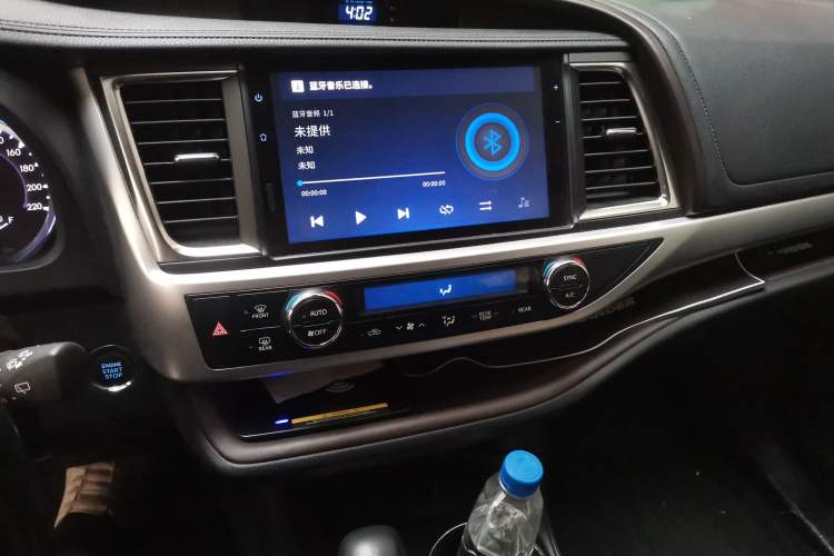 Used Toyota Highlander 2018 2.0T Four-Wheel Drive Prestige Version 7 Seats China V Emission Standard