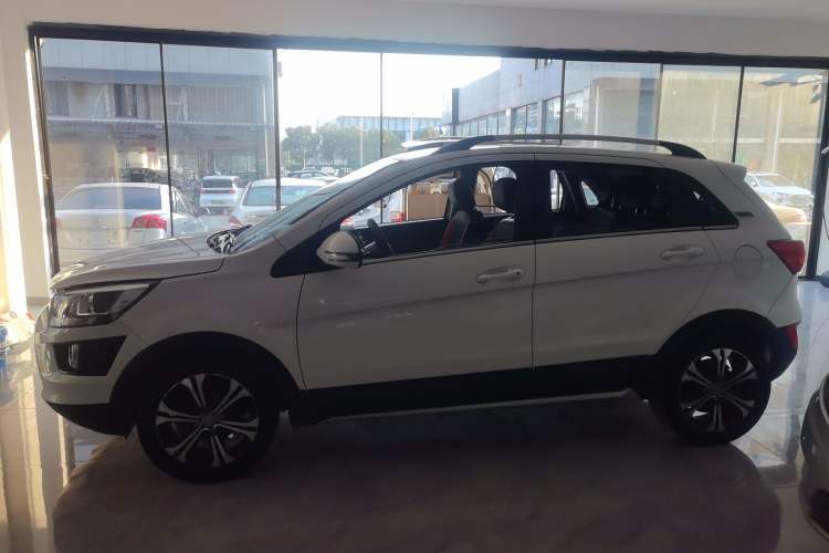 Used BAIC Senova X25 2015 1.5L automatic luxury version
