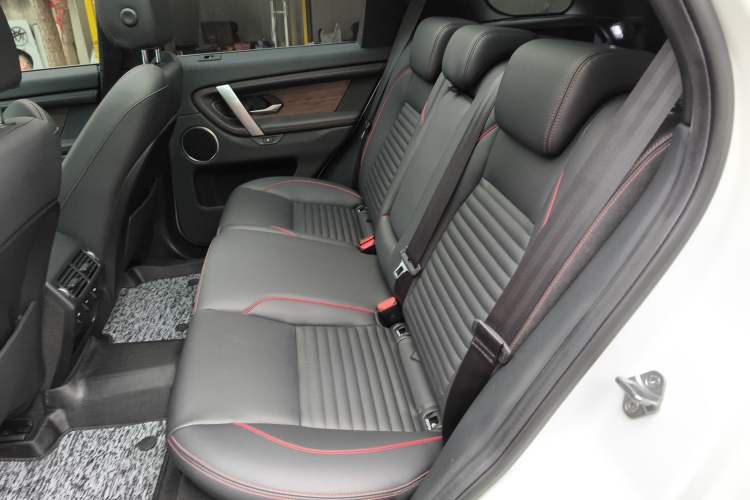 Used Land Rover Discovery Sport 2020 249 PS R-Dynamic Performance Edition