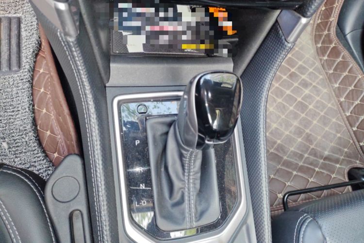 Used Subaru Forester 2021 2.0i Luxury Edition EyeSight Gear Lever