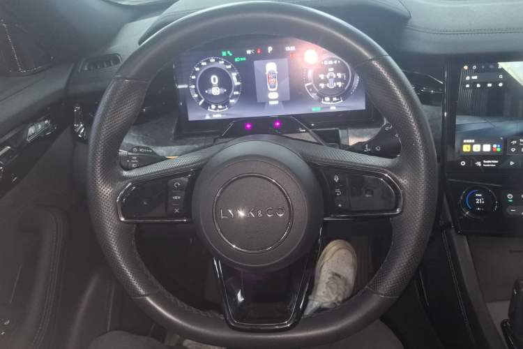 Used Lynk & Co 09 EM-P 2021 2.0T PHEV Halo Six-Seater Steering Wheel