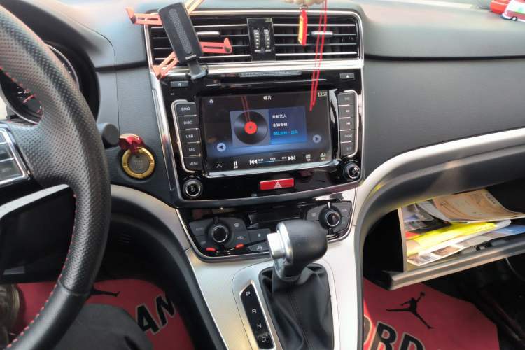 Used Haval M6 2018 Revised Version 1.5T DCT Two-Wheel Drive Elite Edition