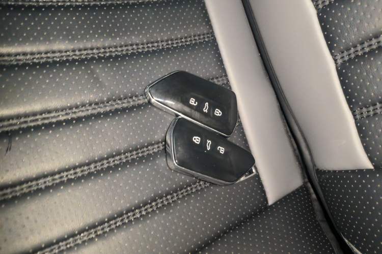 Used Volkswagen ID.4 X 2023 Pure Smart Edition Interior 1