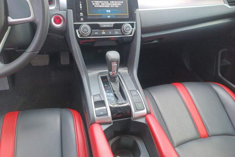 Used Honda Civic 2016 220TURBO CVT Luxury Edition
