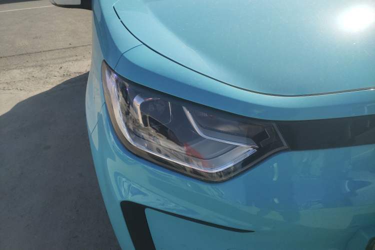 Used SOL E10X 2021 302 km Range Fashion Edition 30.2 kWh