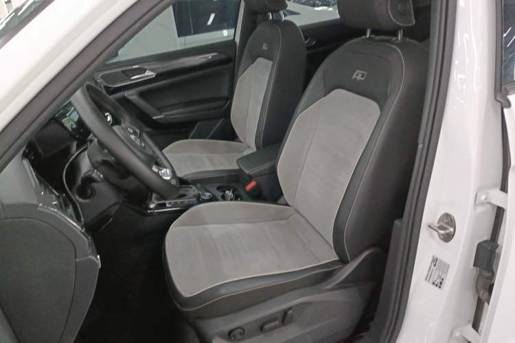 Used Volkswagen Tayron 2020 380TSI All-Wheel Drive R-Line Connected Version