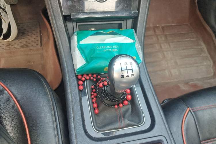 Used Haima Fumei F5 2018 1.6L Manual Elite Model Gear Lever