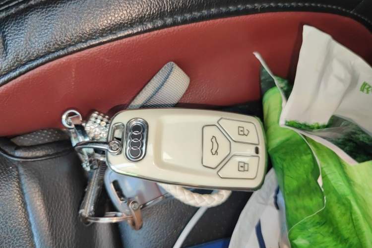 Used Audi A4L 2023 40 TFSI Luxury Dynamic Model
