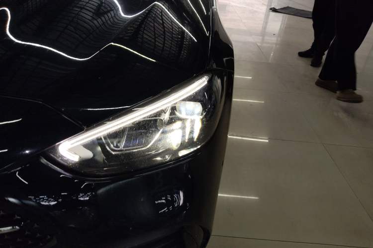 Used Mercedes-Benz C-Class 2024 Facelifted C-Class 260 L Night Edition Sports Version Left Front Headlight