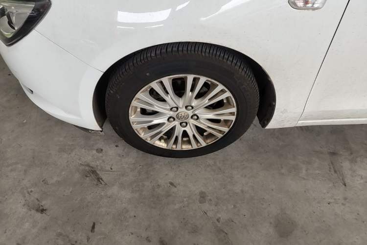 Used Buick GT 2015 15N Automatic Deluxe Edition
