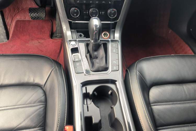 Used Volkswagen Passat 2017 330TSI DSG Luxury Edition