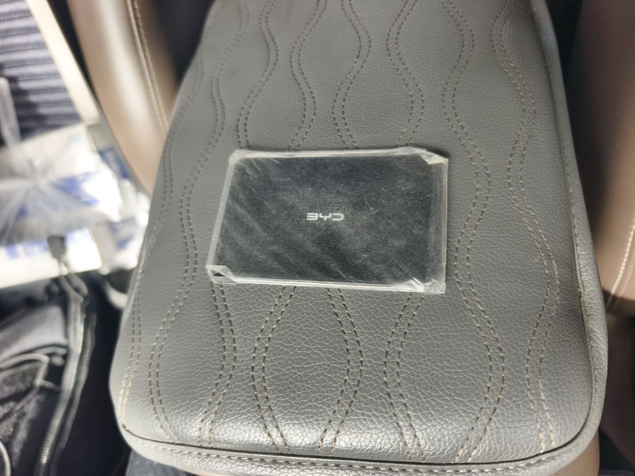 BYD Qin PLUS 2023 Champion Edition DM-i 55KM Leading Model — снимка 20