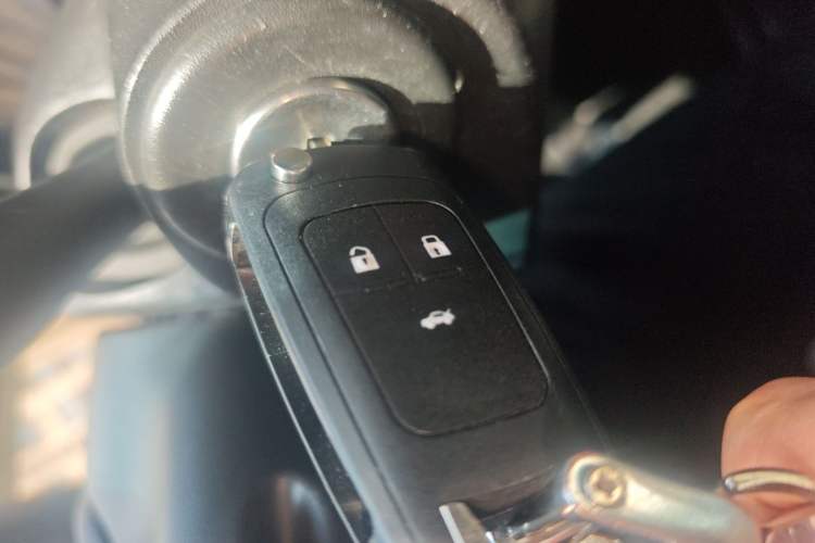 Used Buick GT 2016 15N Automatic Elite Edition Vehicle Key