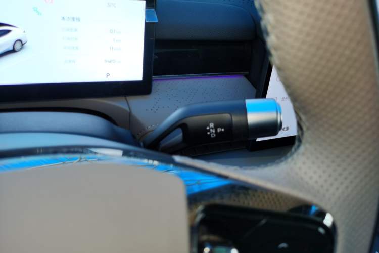 Used Geely Galaxy 8 2025 130km EM-P Starship Edition