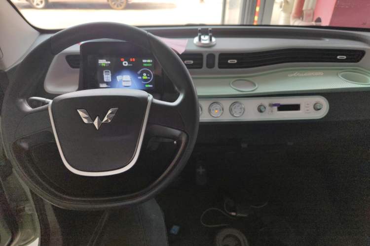 Used Wuling Hongguang MINIEV 2021 Macaron Premium Model – Lithium Iron Phosphate