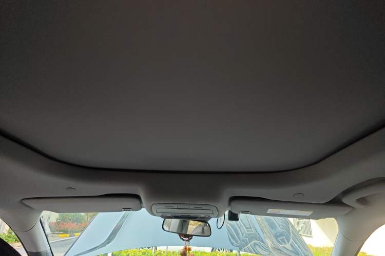 Used Ford Edge 2023 Ford Explorer L 2.0T EcoBoost Two-Wheel Drive 7-Seater Luxury Model