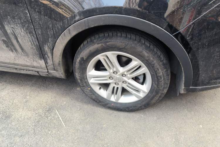 Used GAC Trumpchi GS5 2014 1.8T Automatic Two-Wheel Drive Supreme Edition Right Front Wheel Hub