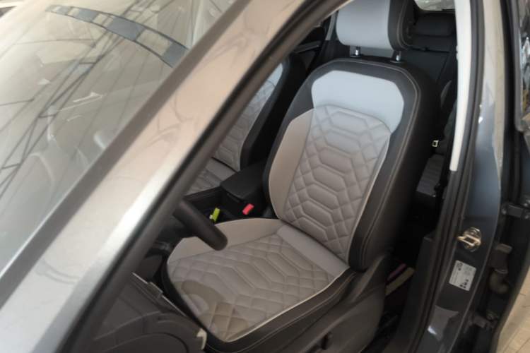 Used Volkswagen Tayron 2023 280TSI Two-Wheel-Drive Luxury Plus Advanced Version