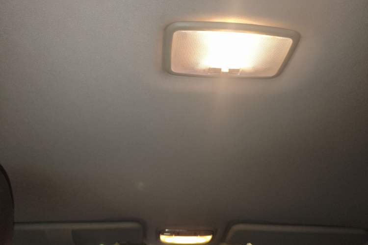 Used Great Wall C50 2014 Upgraded Model 1.5T Manual Fashion Edition Headliner