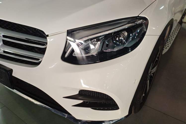 Used Mercedes-Benz GLC 2019 Facelift GLC 260 L 4MATIC Luxury Model
