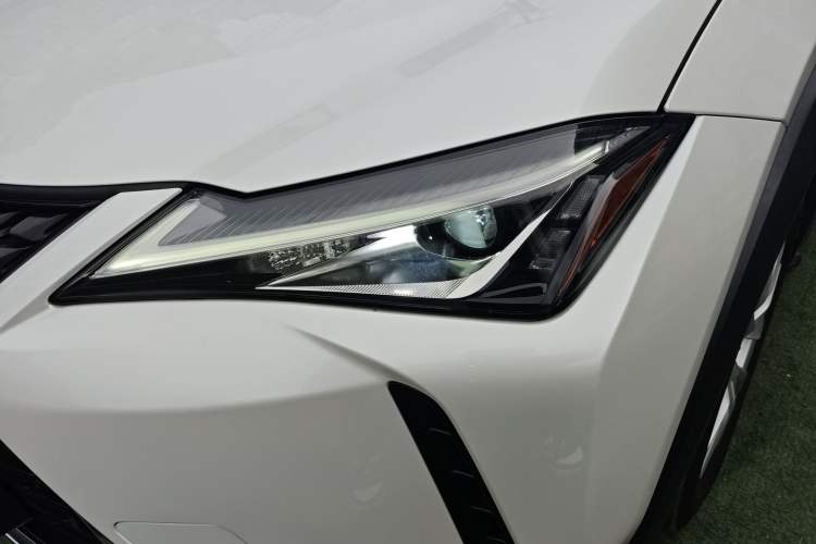 Used Lexus UX 2020 260h Explore & Adventure Edition