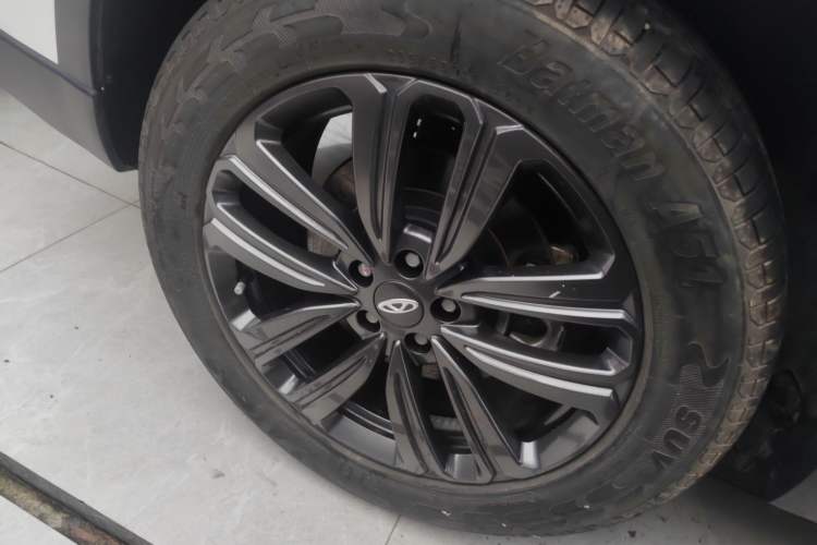 Used Chery Tiggo 8 2022 1.5 TCI Manual Special Edition 5 Seats Right Rear Wheel Hub