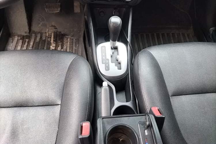 Used Kia K2 2015 Sedan 1.4L Automatic GLS

