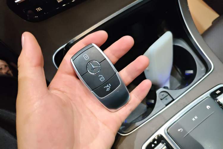 Used Mercedes-Benz GLC 2020 GLC 260 L 4MATIC Luxury Model Interior 1