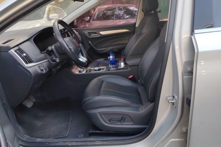 Used Roewe i6 New Energy 2017 45T Hybrid Connect & Smart Enjoyment Edition
