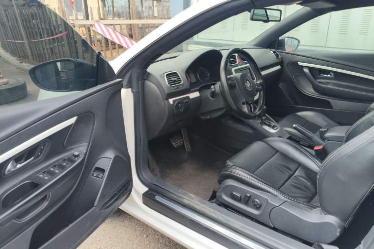 Used Volkswagen Eos 2010 2.0 TSI DSG Moonlit Edition
