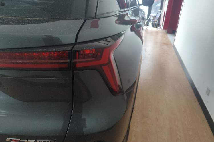 Used CHANGAN CS75 PLUS 2023 3rd Generation 1.5T Automatic Prestige Model Right Rear Taillight