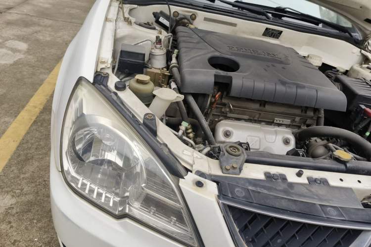 Used Soueast V3 Lingyue 2013 Revised Version 1.5L Manual – Affordable Edition Right Front Headlight