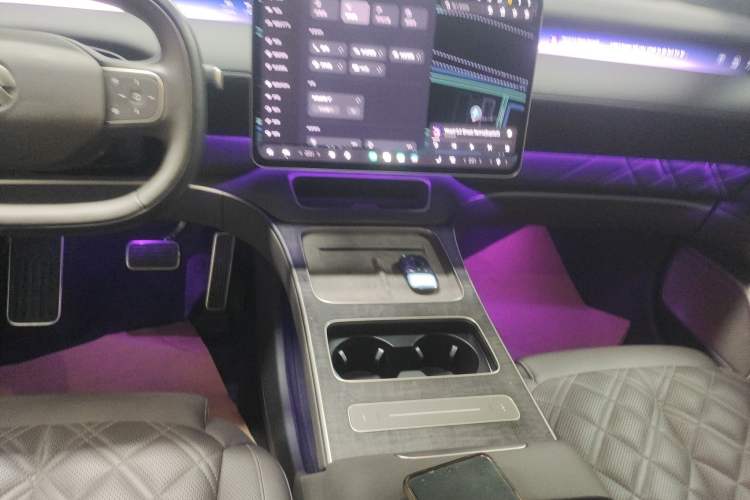 Used Nio ET9 2025 100 kWh Gear Lever