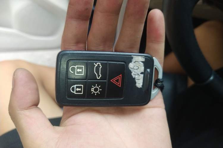 Used Volvo V40 2013 2.0T Zhiya Edition