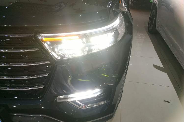 Used Ford Explorer 2020 EcoBoost 285 Four-Wheel Drive Trend Edition 6 Seats
