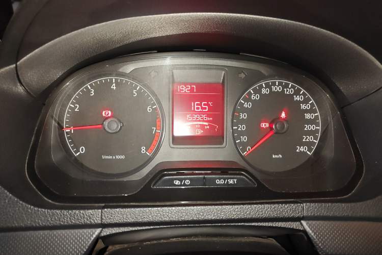 Used Volkswagen Jetta 2015 1.4L Manual Fashion Model