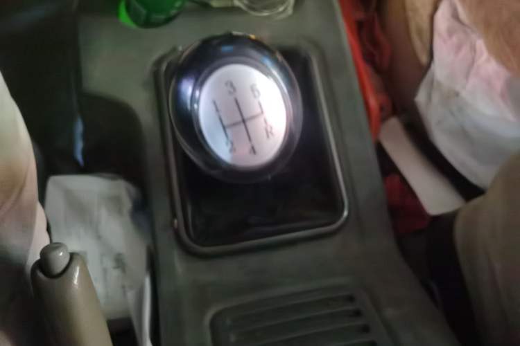 Used FORTHING Lingzhi 2012 Commercial Version 1.6L Special Offer Model
